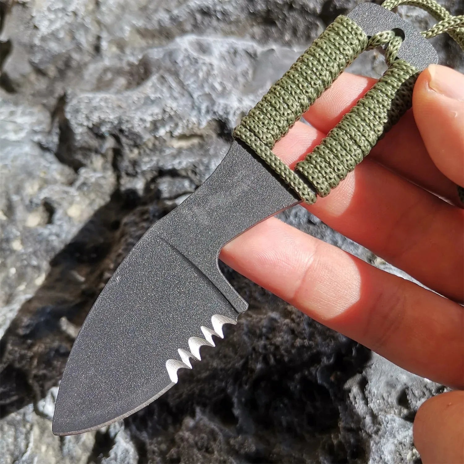 Outdoor Straight Knife, Portable EDC Pocket Knife, Multi-Purpose Camping Knife, Suitable for Hiking Survival Knife